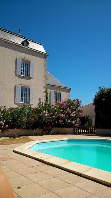 Villa Vaste Maison 23/29 Pers. Piscine Proche Des Plages à Longeville-sur-Mer Extérieur photo